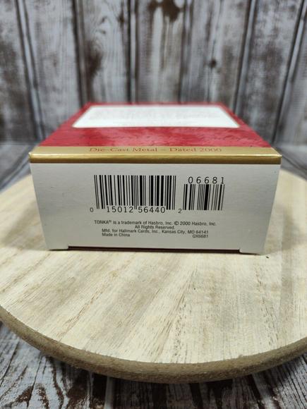 2000 Hallmark Keepsake Ornament Red Tonka Dump Truck NIB - Picture 4 of 8